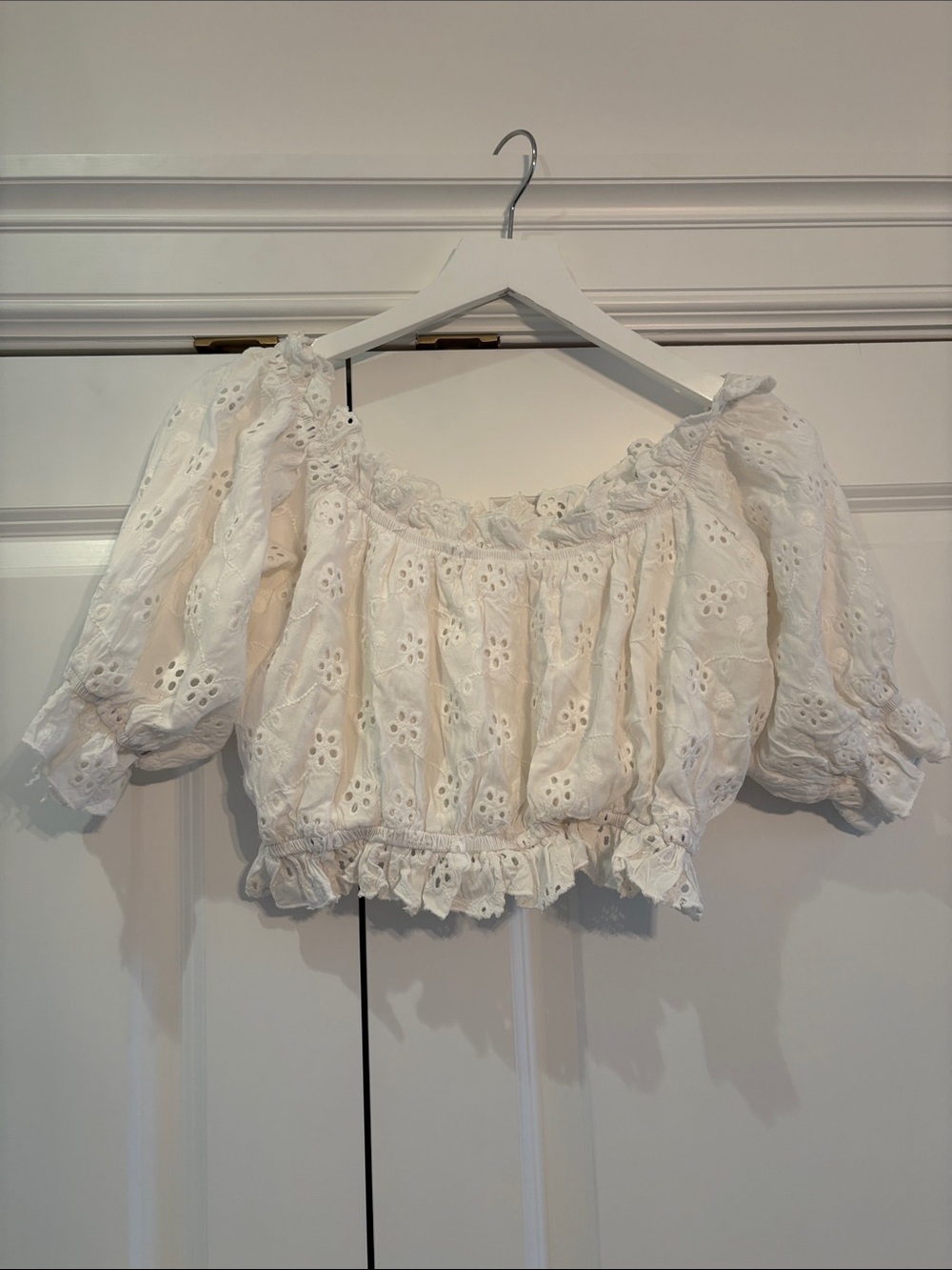 Women's White Eyelet Puff Sleeve Crop Top